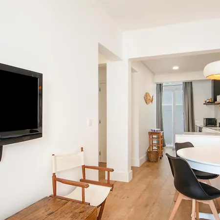 Apartman 2bdr Coastal Escape By Lovelystay Ericeira