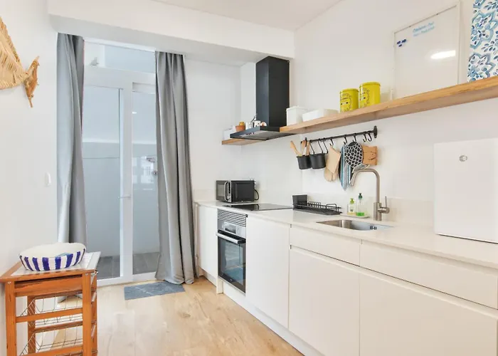 2bdr Coastal Escape By Lovelystay Апартаменты